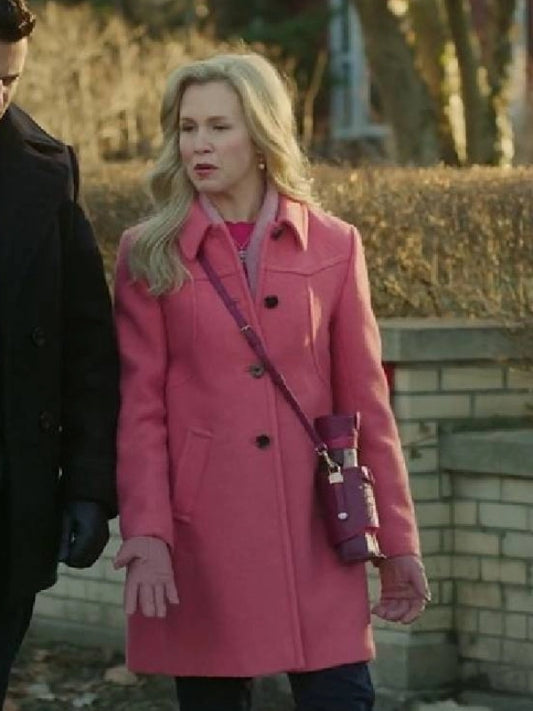 a-newport-christmas-ginna-claire-mason-pink-coat